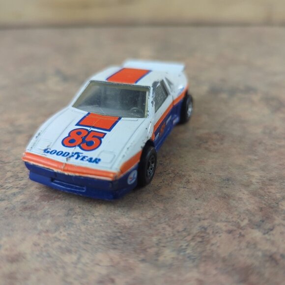 Vintage 1985 Matchbox Superfast 2 PONTIAC FIERO (white/blue)‎ Goodyear 85 - Picture 2 of 12